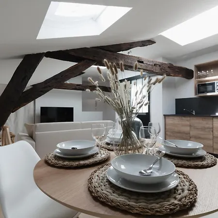 L'atelier ~ Centre-ville ~ Climatisation Apartment